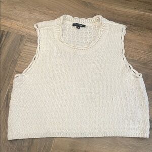 PaperMoon Women's Cream Sleeveless Top size M